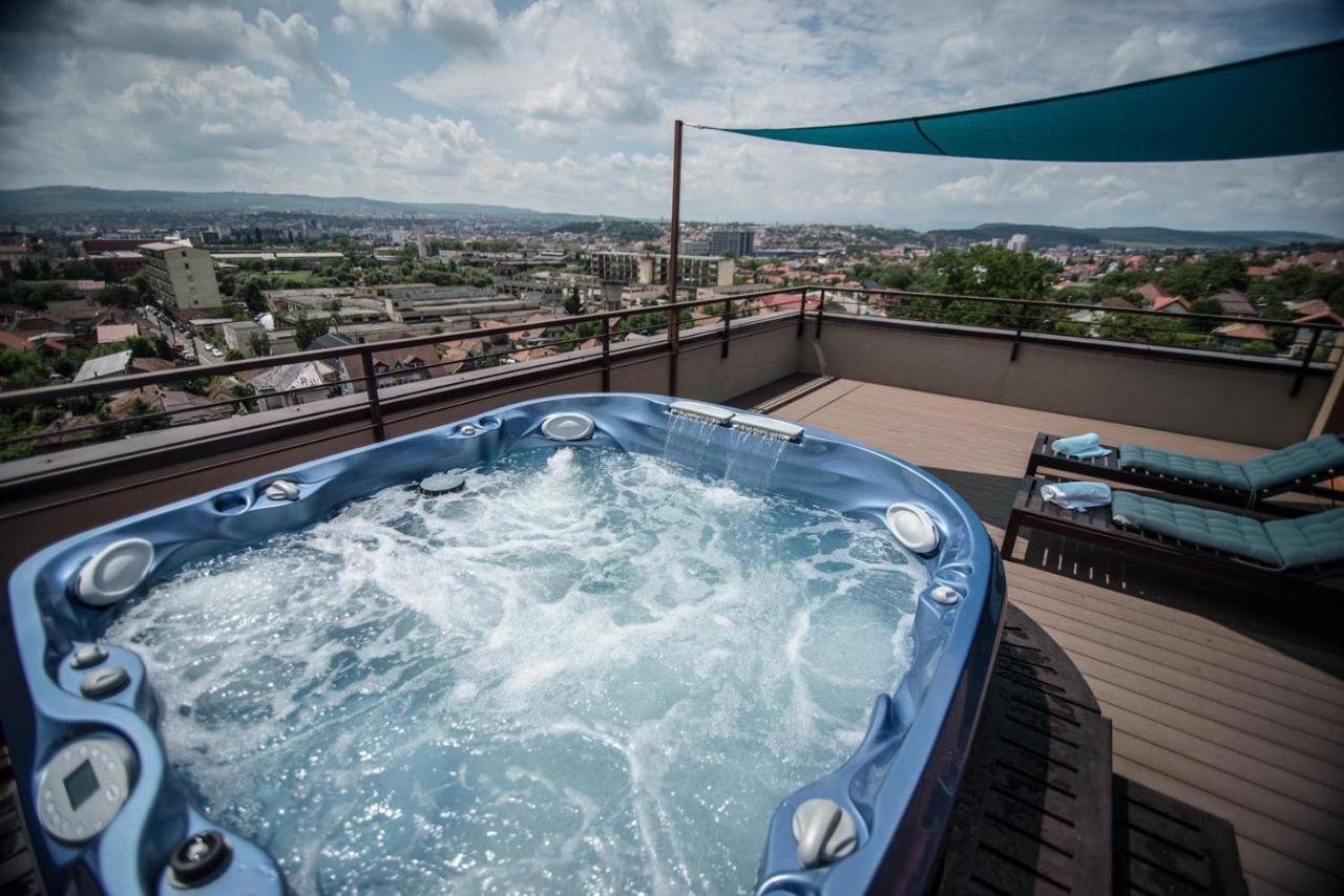 The Aviator Apartment - Jacuzzi & Panoramic View Cluj-Napoca Eksteriør billede